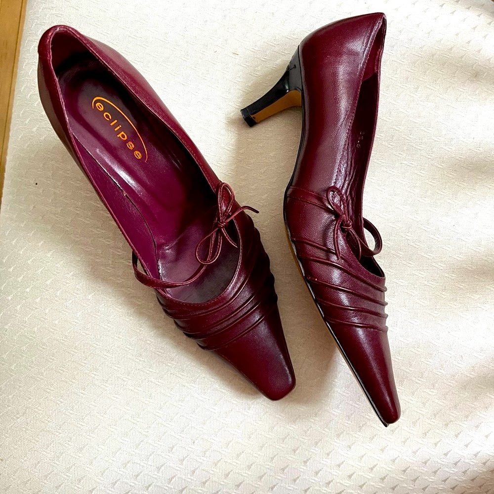 Eclipse high heels Size 38.5 (approx 8.5-9), Burgundy/burnt red, good condition
